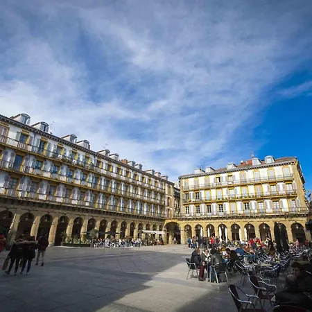 The Collection | Konsti Сан-Себастьян