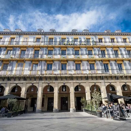 Apartament The Collection | Konsti *